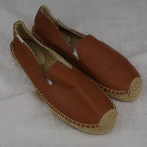 SOLUDOS WOMENS 7.5 SHOES